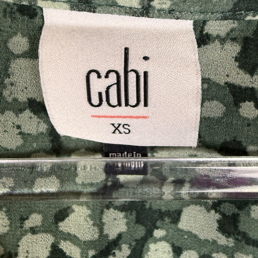 Cabi Green Patterned Women's Top XS - Picture 4 of 9